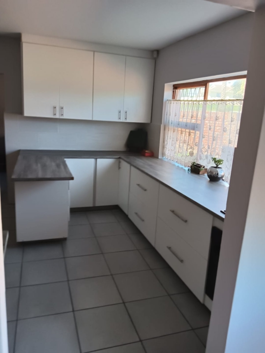 4 Bedroom Property for Sale in Winterhoek Park Eastern Cape